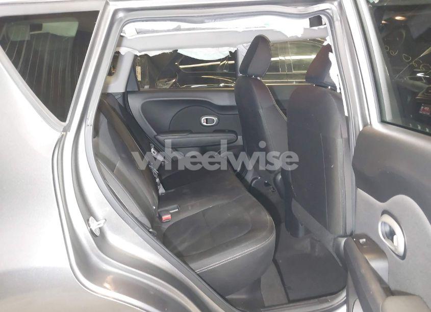 Photo 8 of 2015 Kia Soul (VIN KNDJN2A2XF7236611)