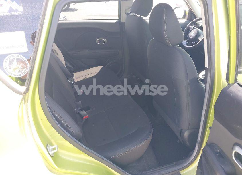 Photo 8 of 2015 Kia Soul (VIN KNDJN2A2XF7758333)
