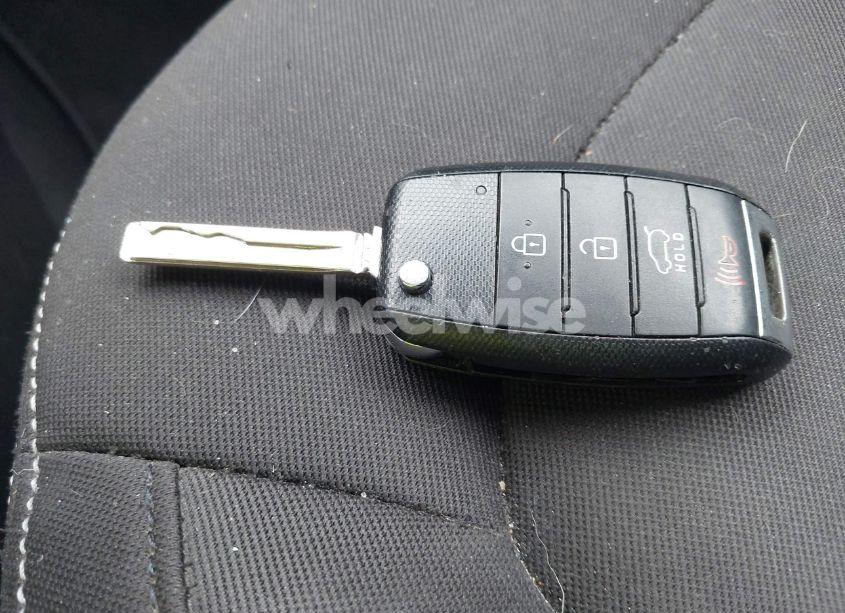 Photo 11 of 2015 Kia Soul (VIN KNDJN2A2XF7809894)