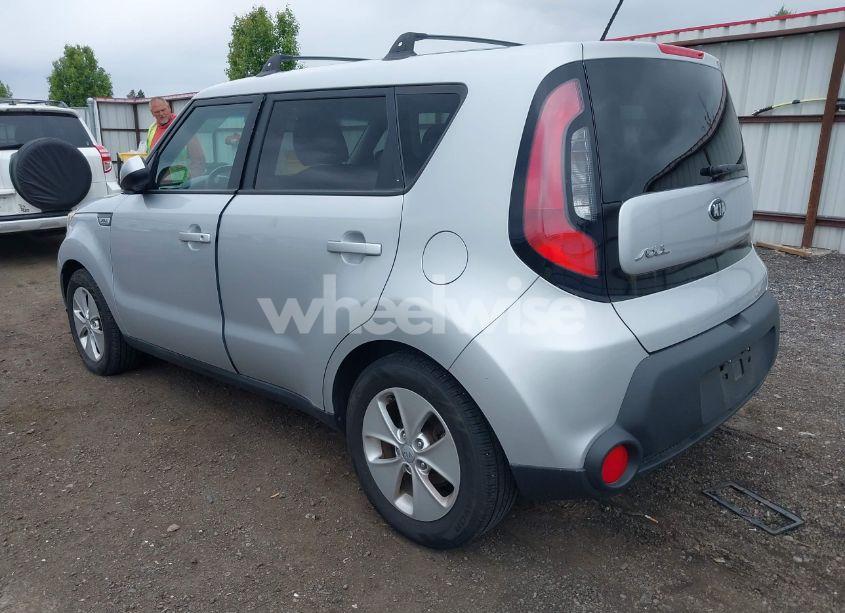 Photo 3 of 2015 Kia Soul (VIN KNDJN2A2XF7809894)