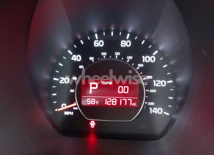 Photo 7 of 2015 Kia Soul (VIN KNDJN2A2XF7809894)