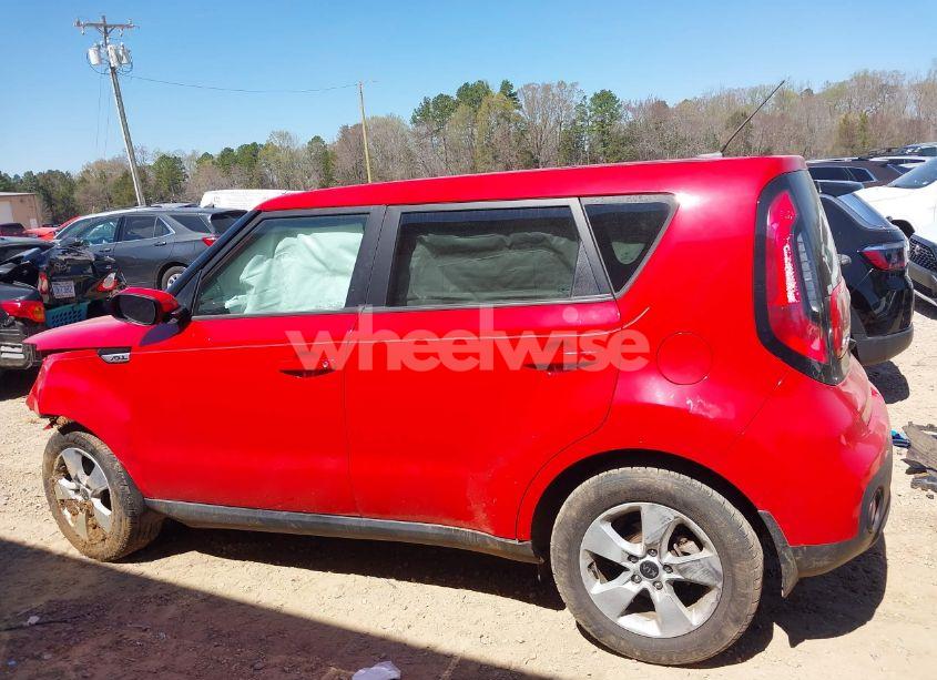 Photo 15 of 2019 Kia Soul (VIN KNDJN2A2XK7643435)