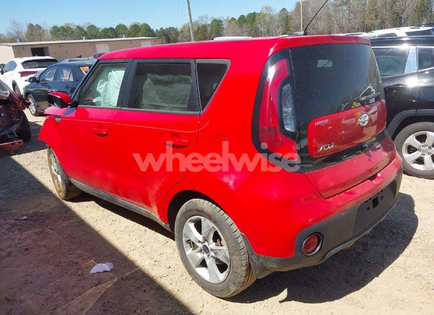 Photo 3 of 2019 Kia Soul (VIN KNDJN2A2XK7643435)