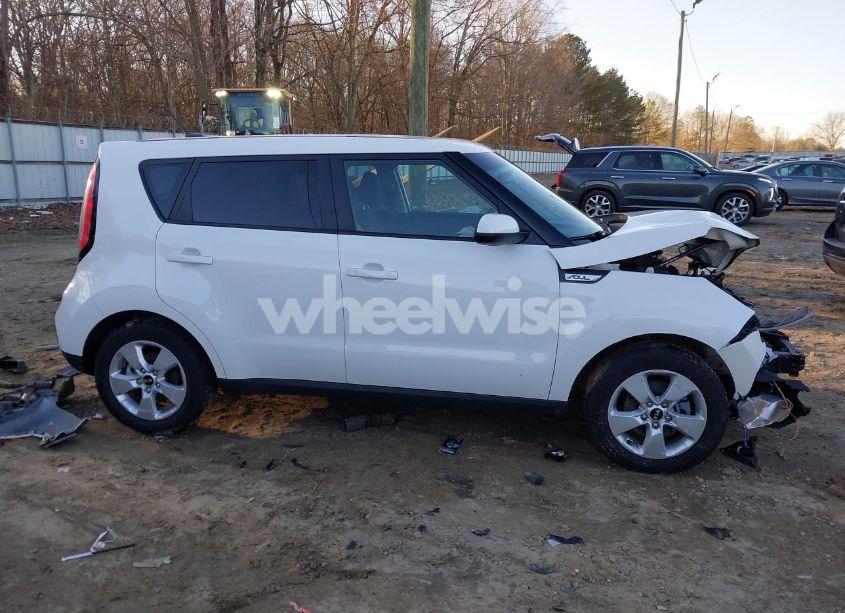 Photo 13 of 2019 Kia Soul (VIN KNDJN2A2XK7685779)
