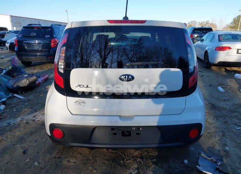 Photo 16 of 2019 Kia Soul (VIN KNDJN2A2XK7685779)