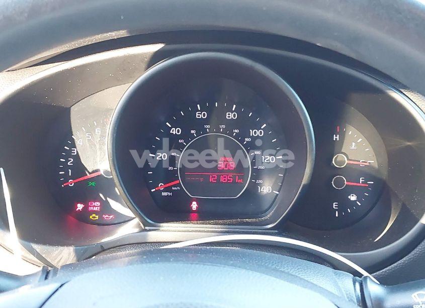 Photo 7 of 2019 Kia Soul (VIN KNDJN2A2XK7685779)