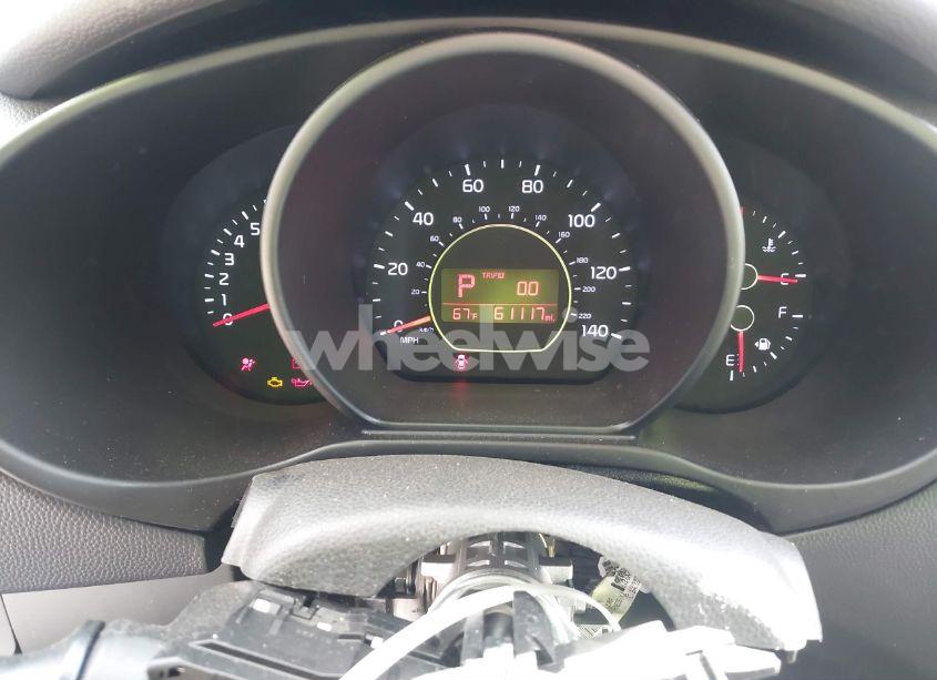 Photo 7 of 2014 Kia Soul + (VIN KNDJP3A50E7035468)