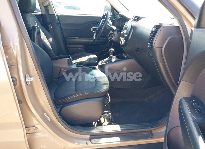 Photo 5 of 2015 Kia Soul + (VIN KNDJP3A50F7150833)