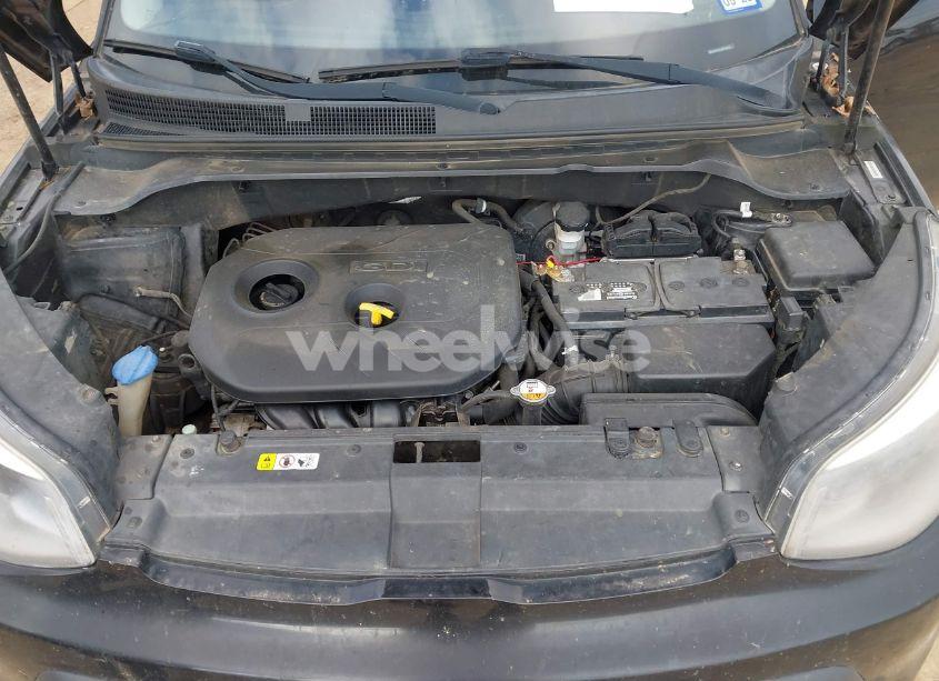 Photo 10 of 2015 Kia Soul + (VIN KNDJP3A50F7166630)