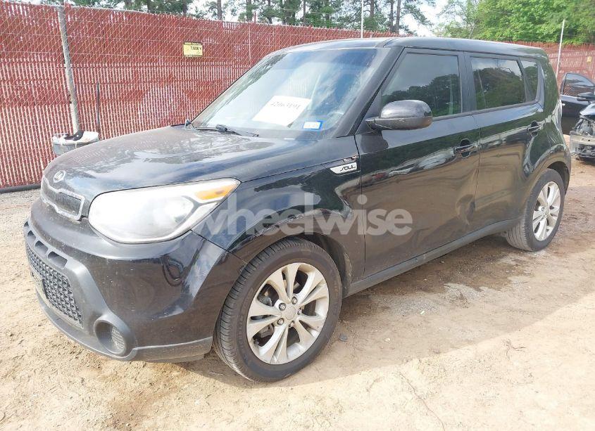 Photo 2 of 2015 Kia Soul + (VIN KNDJP3A50F7166630)