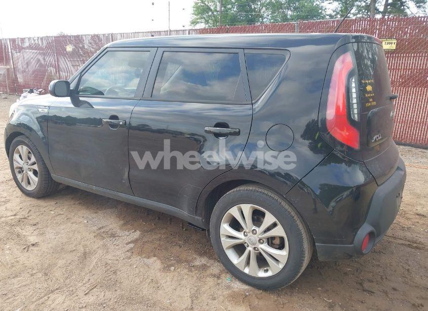 Photo 3 of 2015 Kia Soul + (VIN KNDJP3A50F7166630)