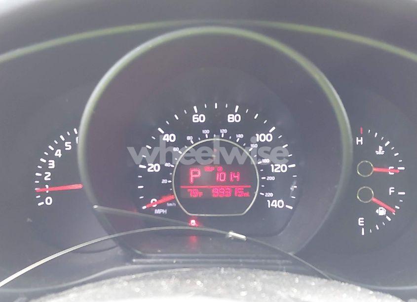 Photo 7 of 2015 Kia Soul + (VIN KNDJP3A50F7187316)