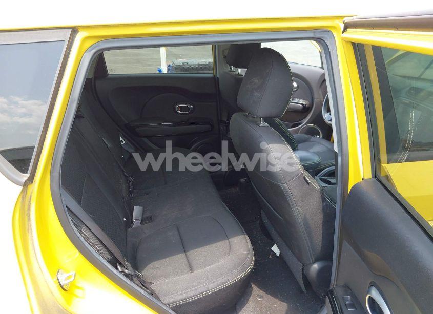 Photo 8 of 2015 Kia Soul + (VIN KNDJP3A50F7187316)