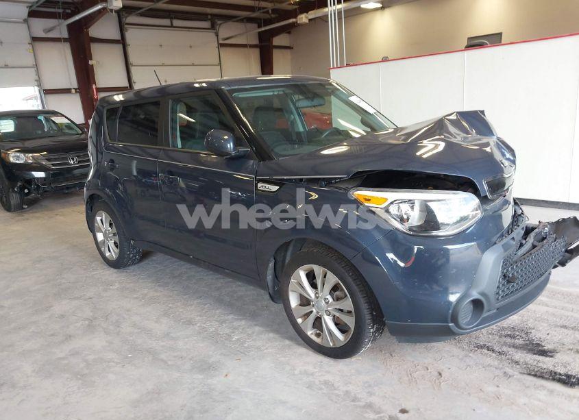 2015 Kia Soul + (VIN KNDJP3A50F7224896) main photo