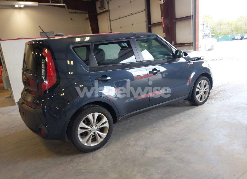 Photo 4 of 2015 Kia Soul + (VIN KNDJP3A50F7224896)