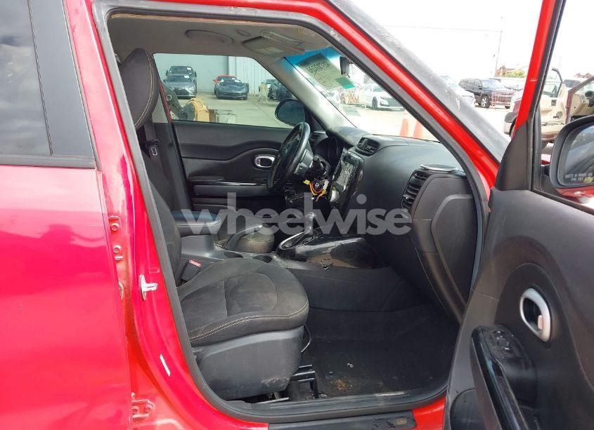 Photo 5 of 2015 Kia Soul + (VIN KNDJP3A50F7769738)