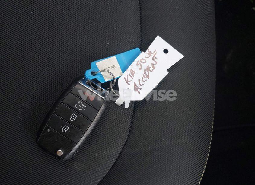 Photo 11 of 2015 Kia Soul + (VIN KNDJP3A50F7814113)