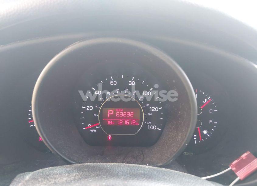 Photo 7 of 2016 Kia Soul + (VIN KNDJP3A50G7277440)