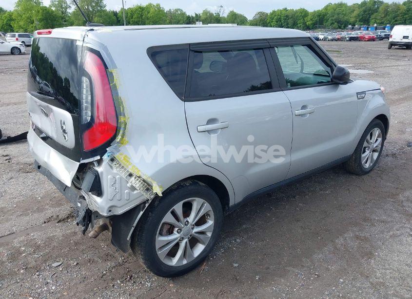 Photo 3 of 2016 Kia Soul + (VIN KNDJP3A50G7867511)