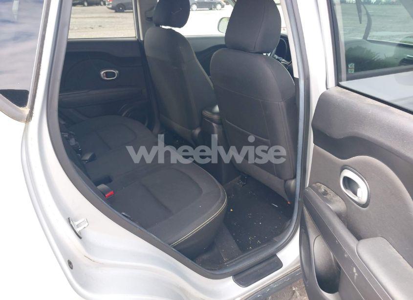Photo 7 of 2016 Kia Soul + (VIN KNDJP3A50G7867511)