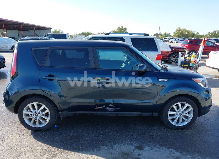 Photo 13 of 2017 Kia Soul + (VIN KNDJP3A50H7501811)