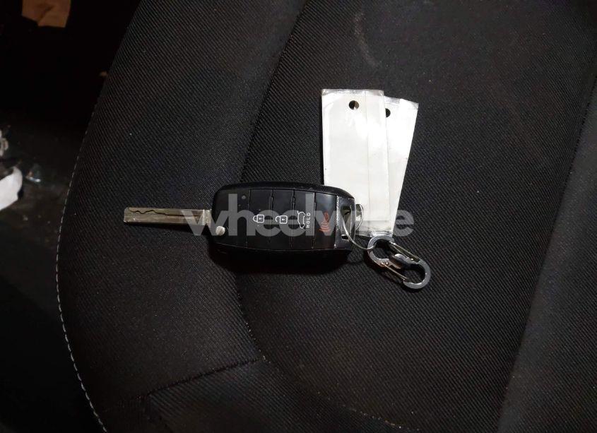 Photo 11 of 2018 Kia Soul + (VIN KNDJP3A50J7538671)