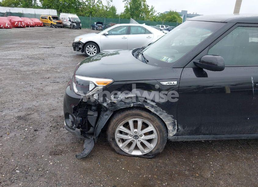 Photo 6 of 2019 Kia Soul + (VIN KNDJP3A50K7918465)