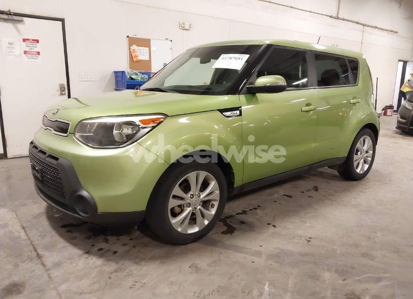 Photo 2 of 2014 Kia Soul + (VIN KNDJP3A51E7706436)