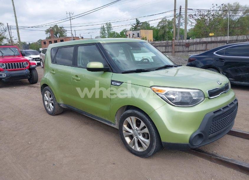 2015 Kia Soul + (VIN KNDJP3A51F7788184) main photo