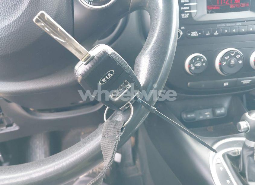 Photo 11 of 2015 Kia Soul + (VIN KNDJP3A51F7788184)