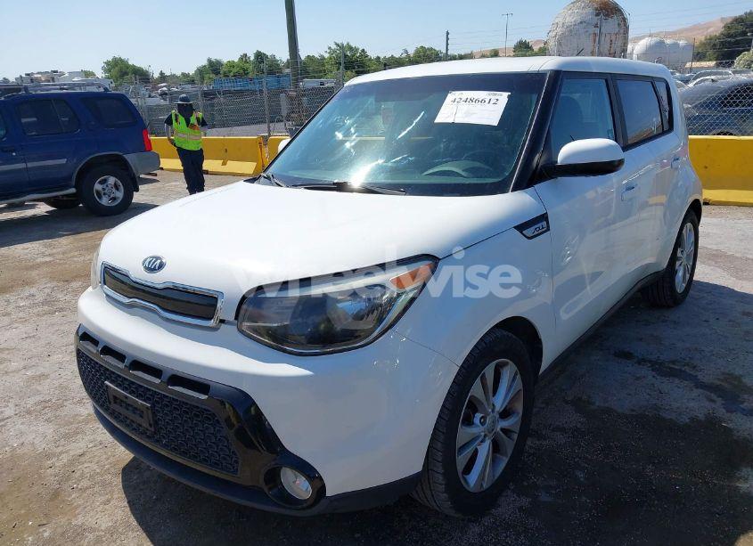 Photo 2 of 2016 Kia Soul + (VIN KNDJP3A51G7238839)