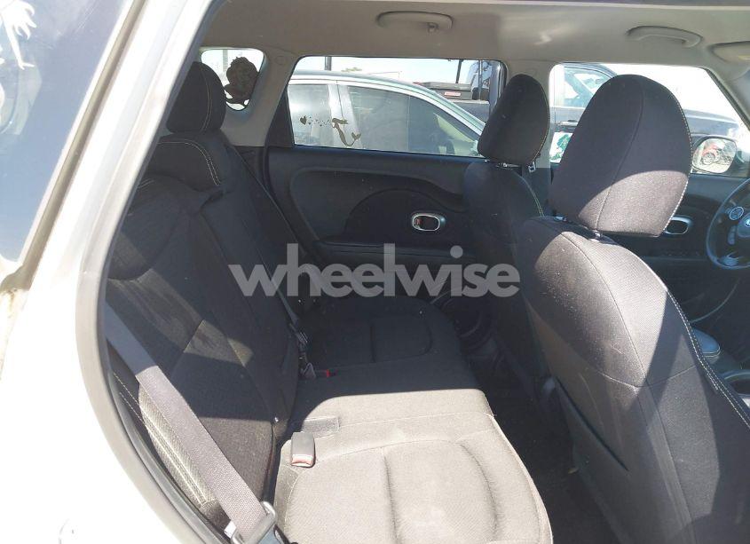 Photo 8 of 2016 Kia Soul + (VIN KNDJP3A51G7238839)