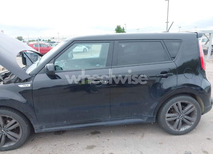Photo 6 of 2016 Kia Soul + (VIN KNDJP3A51G7351285)