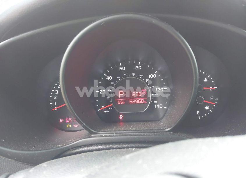 Photo 7 of 2016 Kia Soul + (VIN KNDJP3A51G7351285)