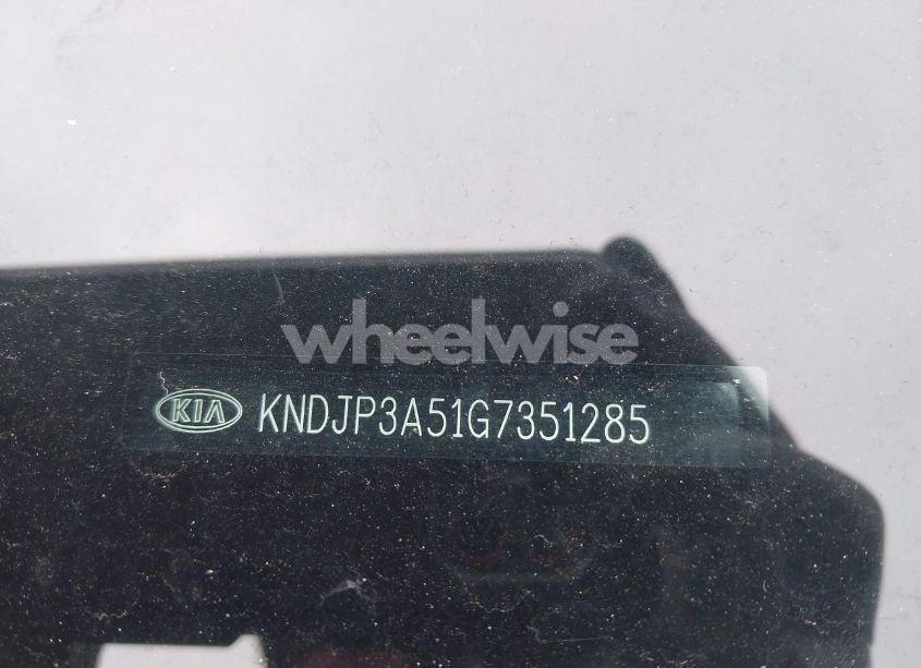 Photo 9 of 2016 Kia Soul + (VIN KNDJP3A51G7351285)