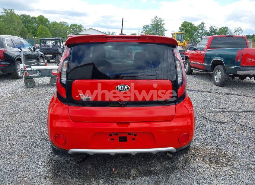 Photo 16 of 2017 Kia Soul + (VIN KNDJP3A51H7455647)