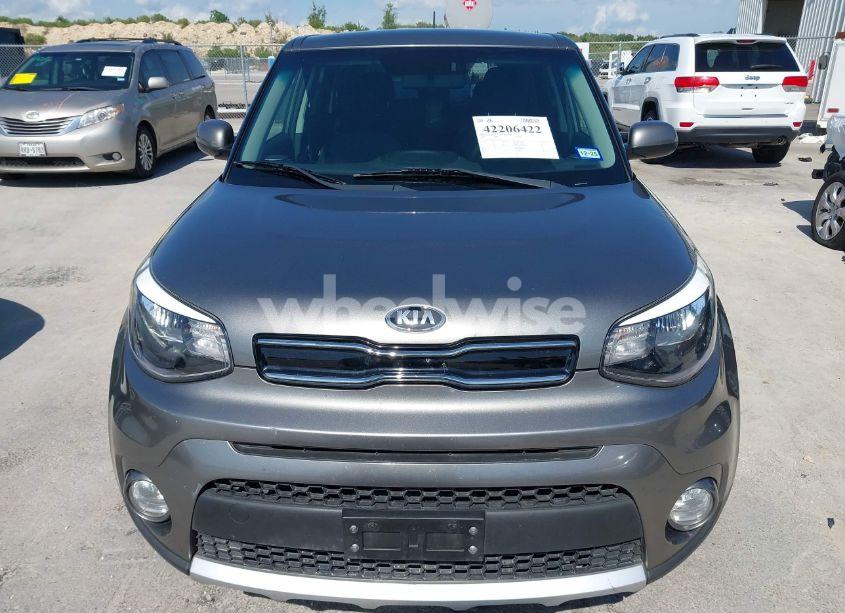 Photo 13 of 2018 Kia Soul + (VIN KNDJP3A51J7527467)