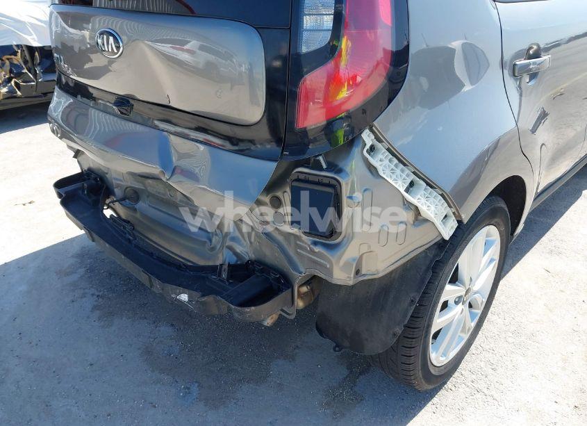 Photo 18 of 2018 Kia Soul + (VIN KNDJP3A51J7527467)