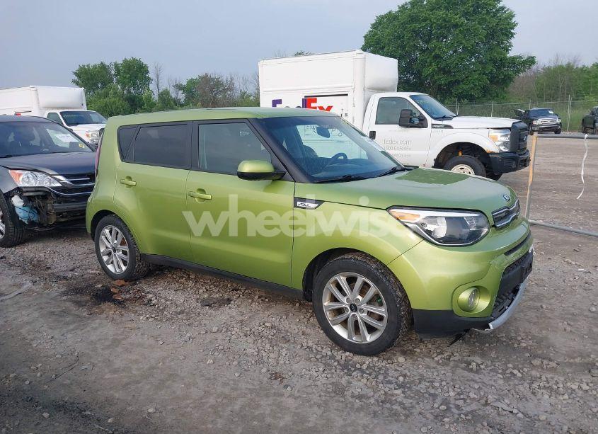 2018 Kia Soul + (VIN KNDJP3A51J7896250) main photo