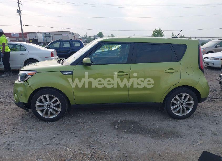 Photo 14 of 2018 Kia Soul + (VIN KNDJP3A51J7896250)