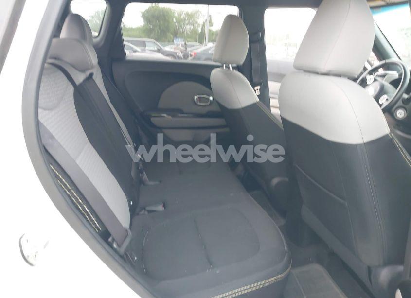 Photo 8 of 2014 Kia Soul + (VIN KNDJP3A52E7022513)