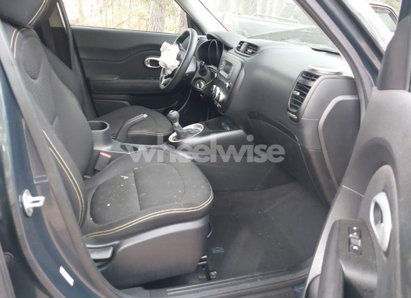 Photo 5 of 2015 Kia Soul + (VIN KNDJP3A52F7136321)
