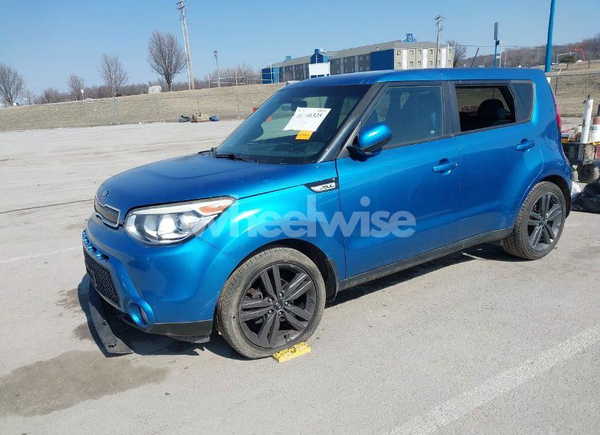 Photo 2 of 2015 Kia Soul + (VIN KNDJP3A52F7148386)