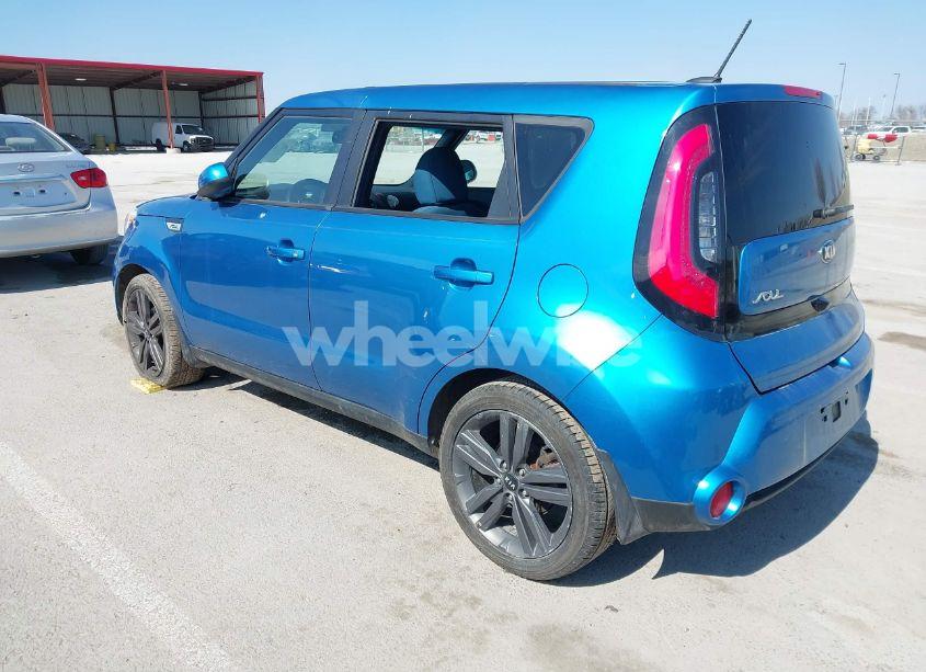 Photo 3 of 2015 Kia Soul + (VIN KNDJP3A52F7148386)