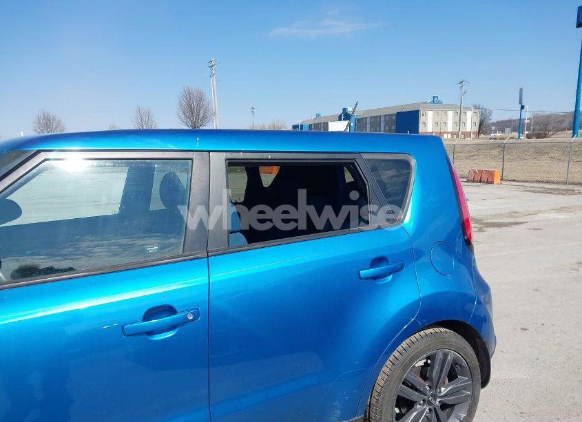 Photo 6 of 2015 Kia Soul + (VIN KNDJP3A52F7148386)