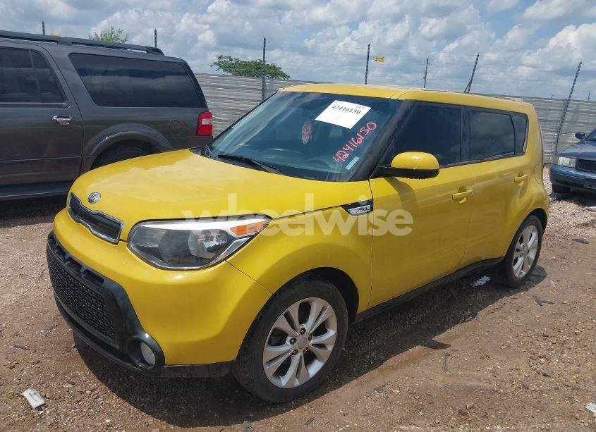 Photo 2 of 2016 Kia Soul + (VIN KNDJP3A52G7259120)