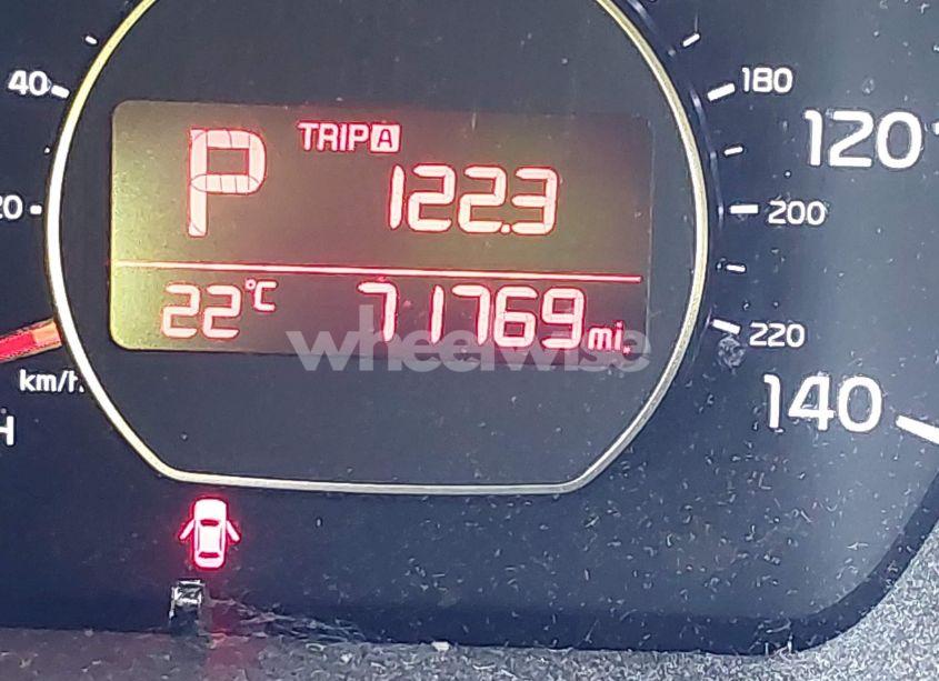 Photo 16 of 2018 Kia Soul + (VIN KNDJP3A52J7517918)