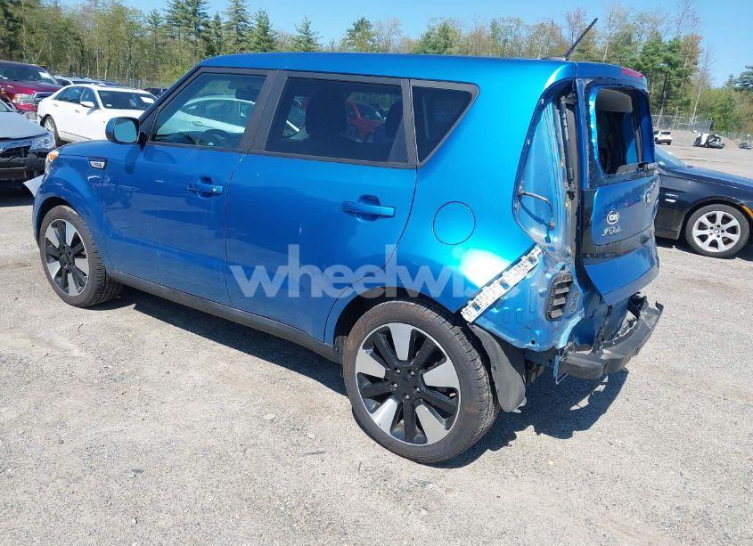 Photo 3 of 2018 Kia Soul + (VIN KNDJP3A52J7517918)