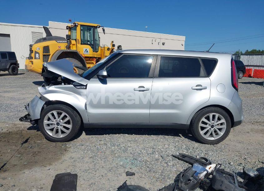 Photo 15 of 2018 Kia Soul + (VIN KNDJP3A52J7538171)