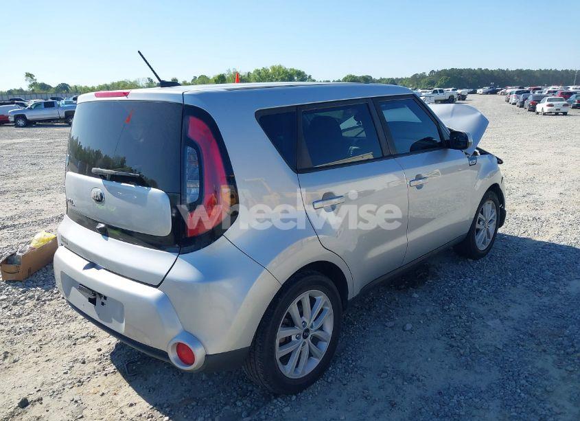 Photo 4 of 2018 Kia Soul + (VIN KNDJP3A52J7538171)